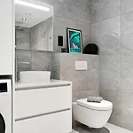 Lyngvær Golden - Jacuzzi&sauna - No 24 Ferienhaus Lyngværet
