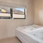 Lyngvær Golden - Jacuzzi&sauna - No 24 *