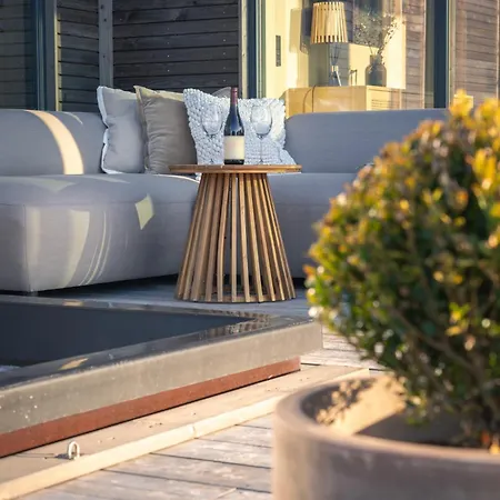 Lyngvaer Golden - Jacuzzi & Sauna - No 24 Vakantiehuis *