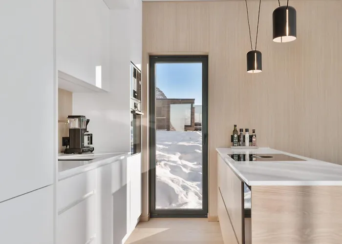 Lyngvaer Golden - Jacuzzi & Sauna - No 24 Semesterbostad *