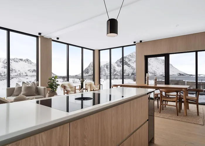 Semesterbostad Lyngvaer Golden - Jacuzzi & Sauna - No 24 Lyngværet